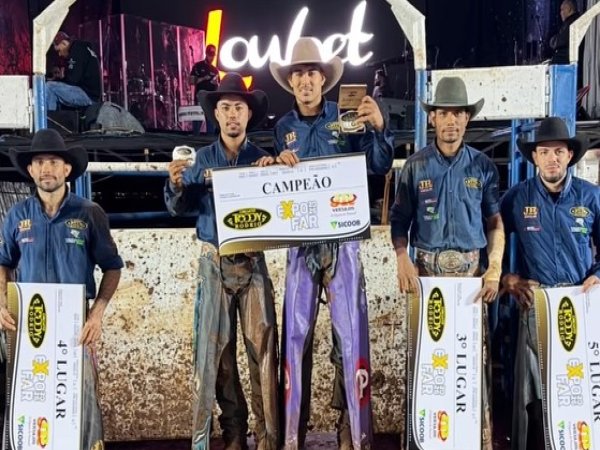 Farol: disputa acirrada de Rodeio e show com Loubet marcam encerramento da Expofar 2026